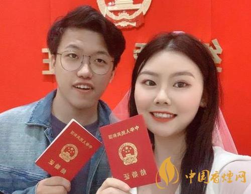 90后同名同姓情侶領(lǐng)證結(jié)婚 太有夫妻緣了！
