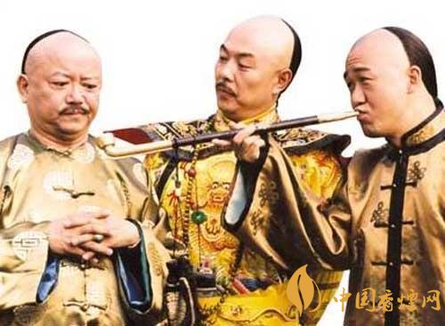 紀(jì)曉嵐愛(ài)抽煙是真的嗎，紀(jì)曉嵐抽的什么煙