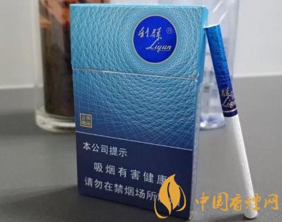 利群休閑系第一款細(xì)支高價(jià)煙僅僅是官方報(bào)價(jià)就達(dá)到了100元一包！
